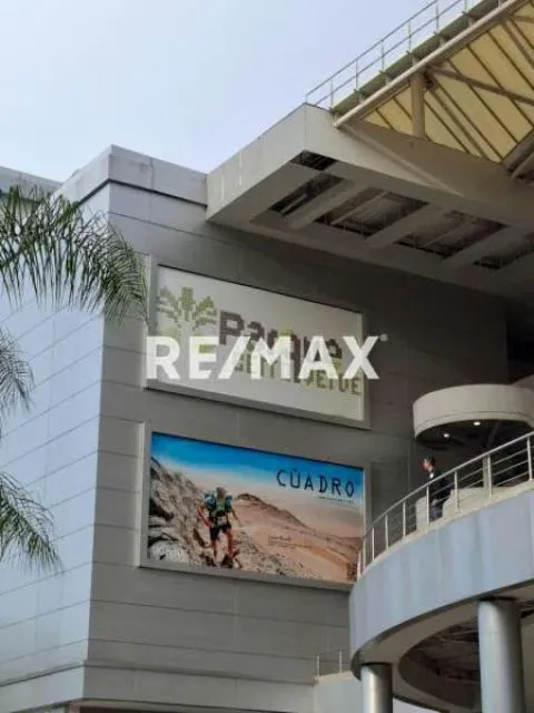 En alquiler Local comercial en obra gris de 101,12 mts 2 en el Centro Comercial Parque Cerro Verde - 2