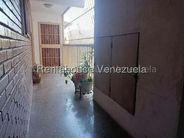 Apartamento (1 Nivel) en Venta en Centro, Carabobo - 6
