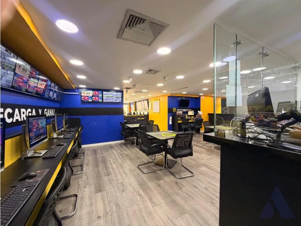 Vendo local comercial 160m2 Las Mercedes 0335 - 15