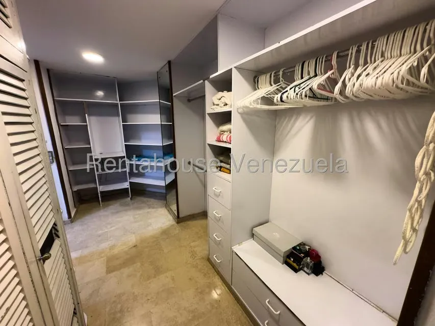 Apartamento (1 Nivel) en Venta en Los Samanes, Distrito Metropolitano - 17