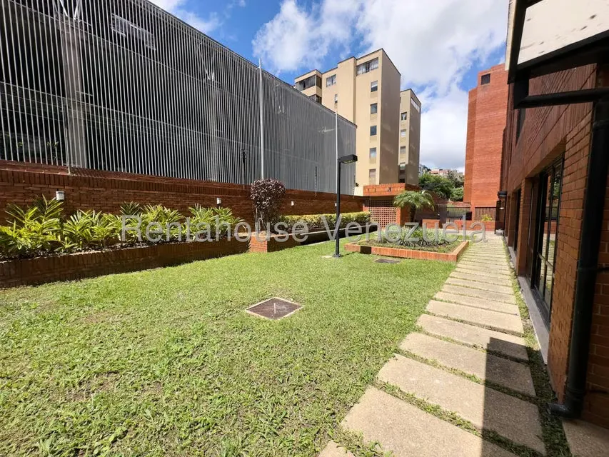 Apartamento (1 Nivel) en Venta en Los Samanes, Distrito Metropolitano - 41