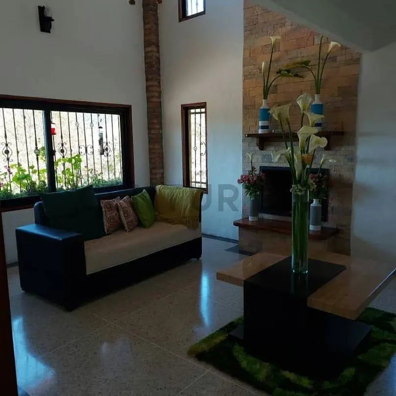 En Venta Espectacular Quinta en el Valle - la Culata, estilo rustico - moderno - 2