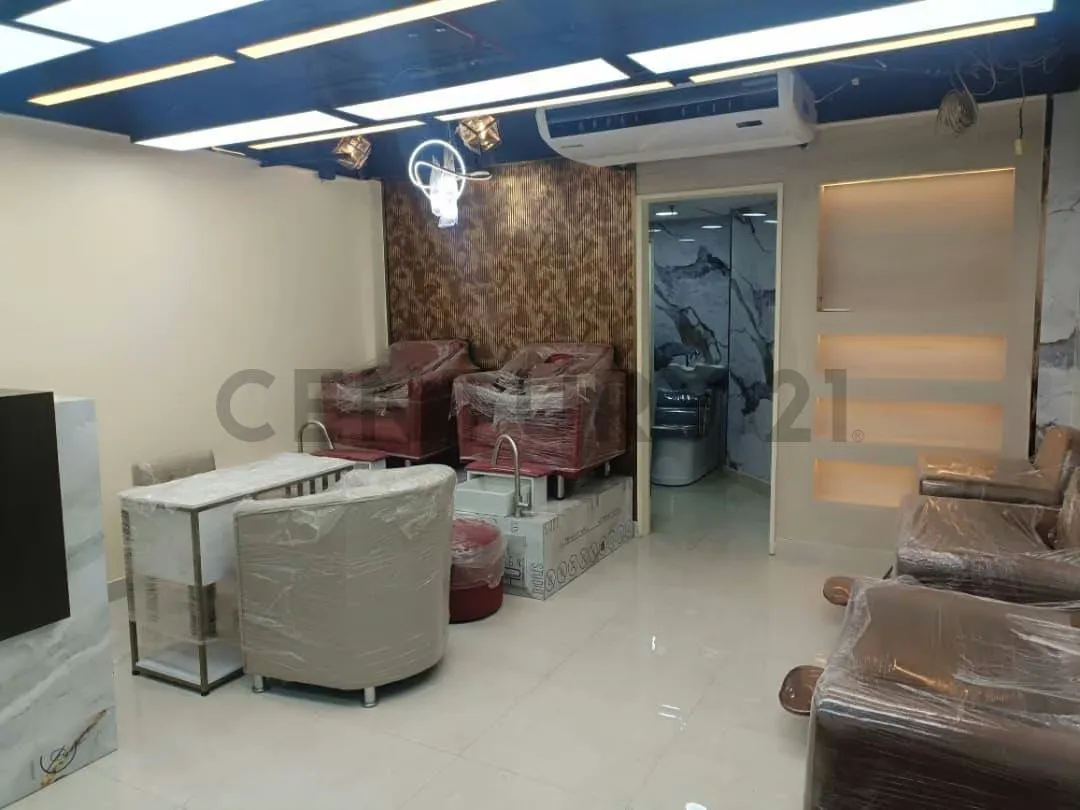 YM - Alquiler de Local Comercial a estrenar - Listo para iniciar tu negocio. - 2