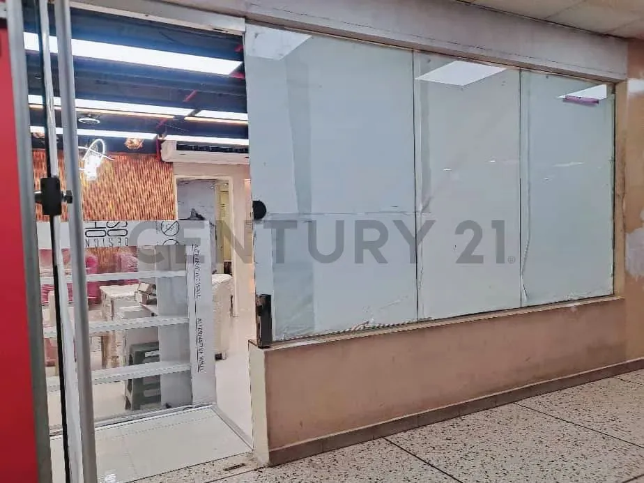 YM - Alquiler de Local Comercial a estrenar - Listo para iniciar tu negocio. - 9