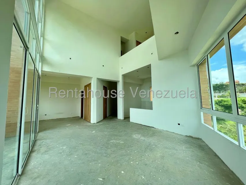 Apartamento (Duplex) en Venta en Mirador de Los Campitos I, Distrito Metropolitano - 8