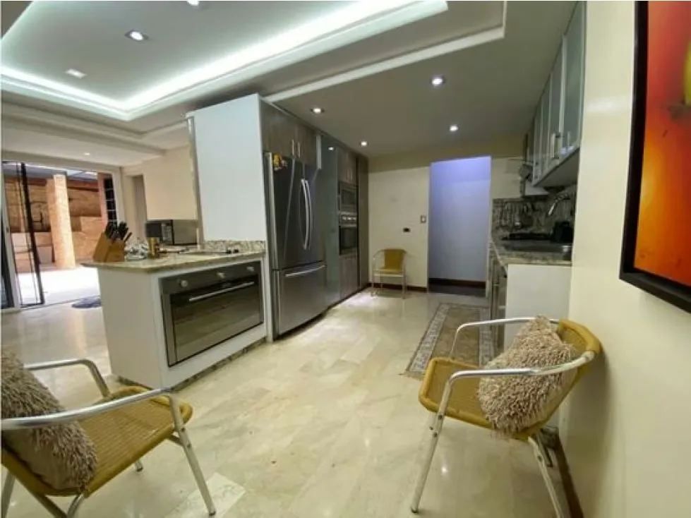 Apartamento PB Urb.Miranda 358m2 - 2