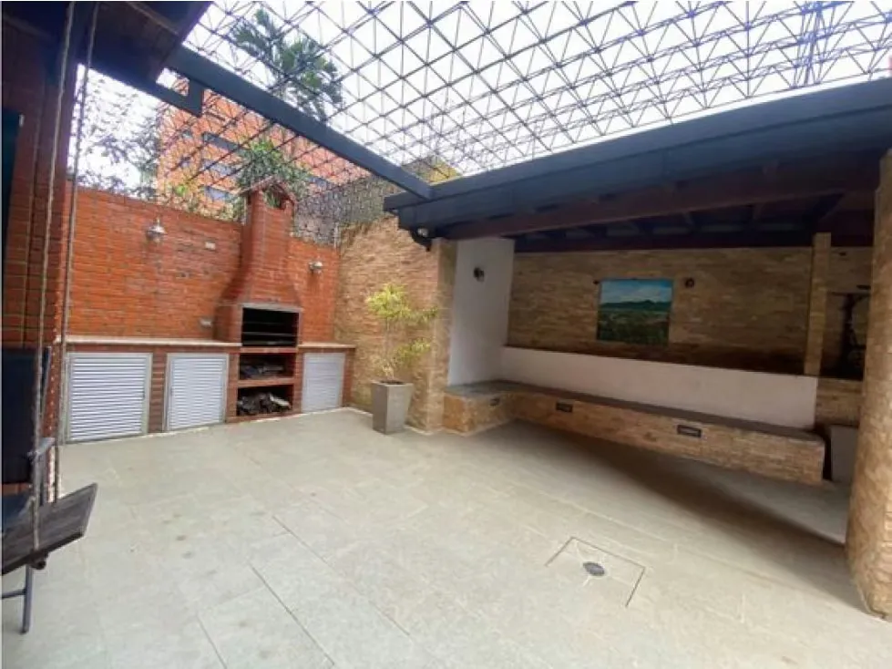 Apartamento PB Urb.Miranda 358m2 - 12