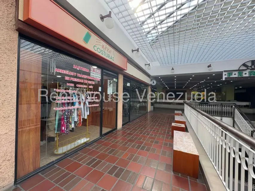 Local Comercial en Venta en Prados del Este, Distrito Metropolitano - 14