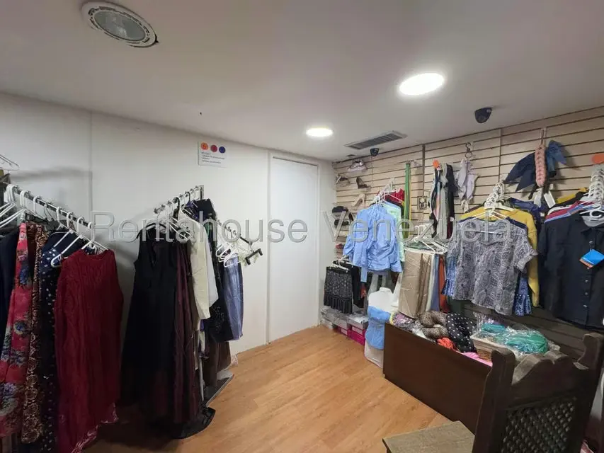 Local Comercial en Venta en Prados del Este, Distrito Metropolitano - 25