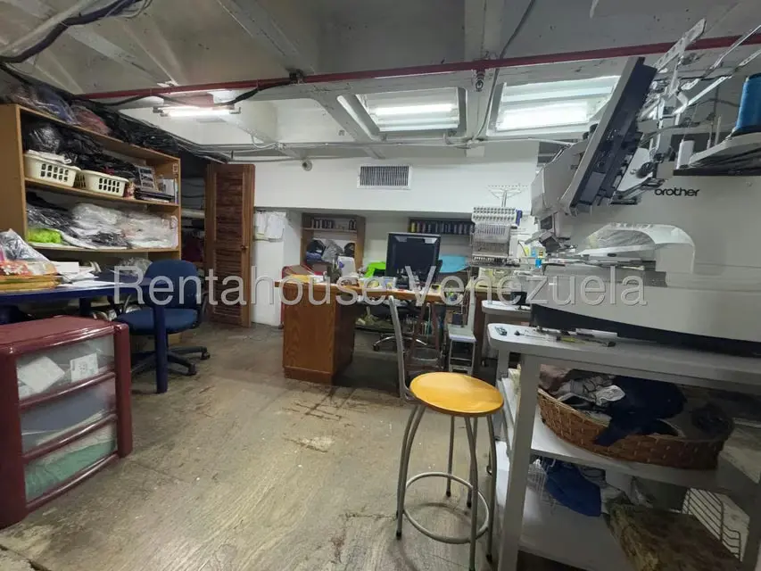 Local Comercial en Venta en Prados del Este, Distrito Metropolitano - 31