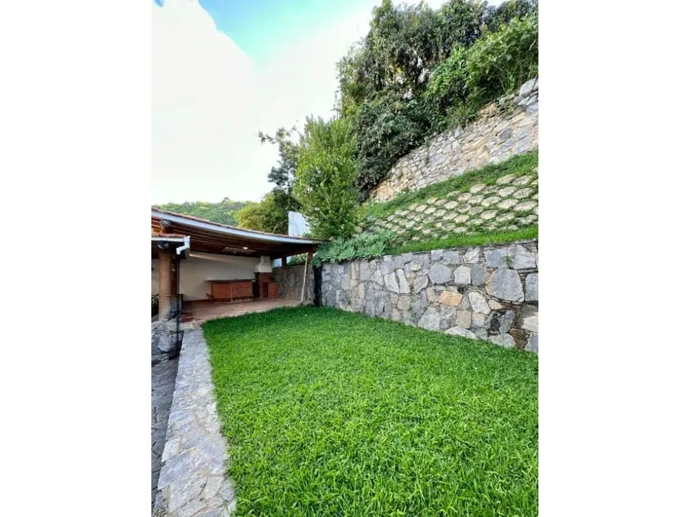 Vendo casa calle cerrada 450m2 Prados del Este 5395 - 11