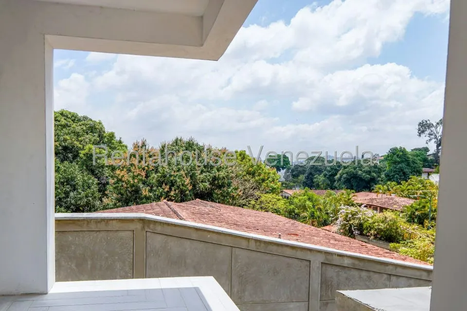 Casa (Multipes Niveles) en Venta en Prados del Este, Distrito Metropolitano - 23