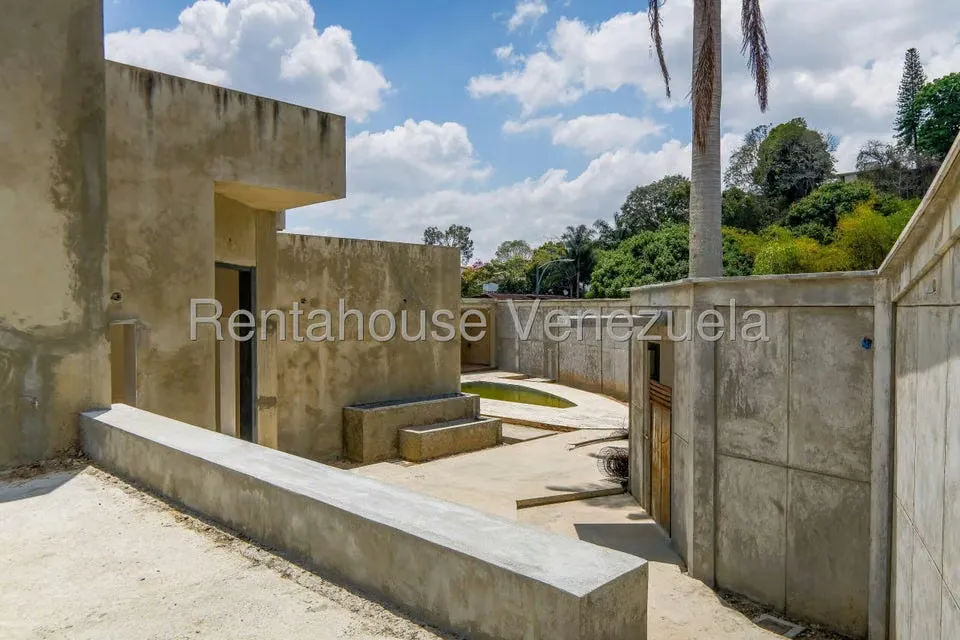 Casa (Multipes Niveles) en Venta en Prados del Este, Distrito Metropolitano - 30