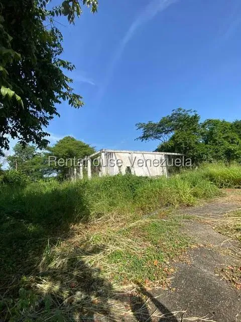 Terreno (Finca) en Venta en Santa Lucia, Miranda - 16