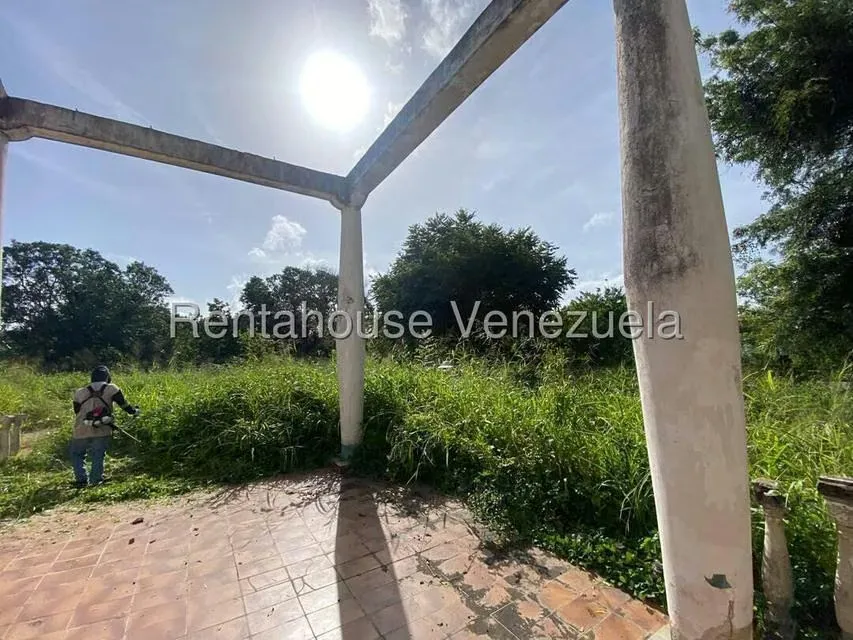 Terreno (Finca) en Venta en Santa Lucia, Miranda - 27