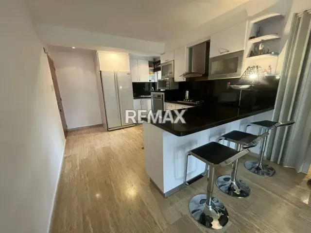 Venta de Apartamento en Residencias Santa Teresita - 2