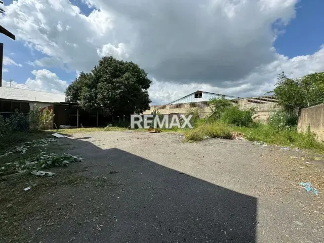 ¡OPORTUNIDAD ESTRATÉGICA DE INVERSIÓN INDUSTRIAL! Extraordinario Complejo Industrial de 3.200 m² | Zona Industrial San Vicente - 6