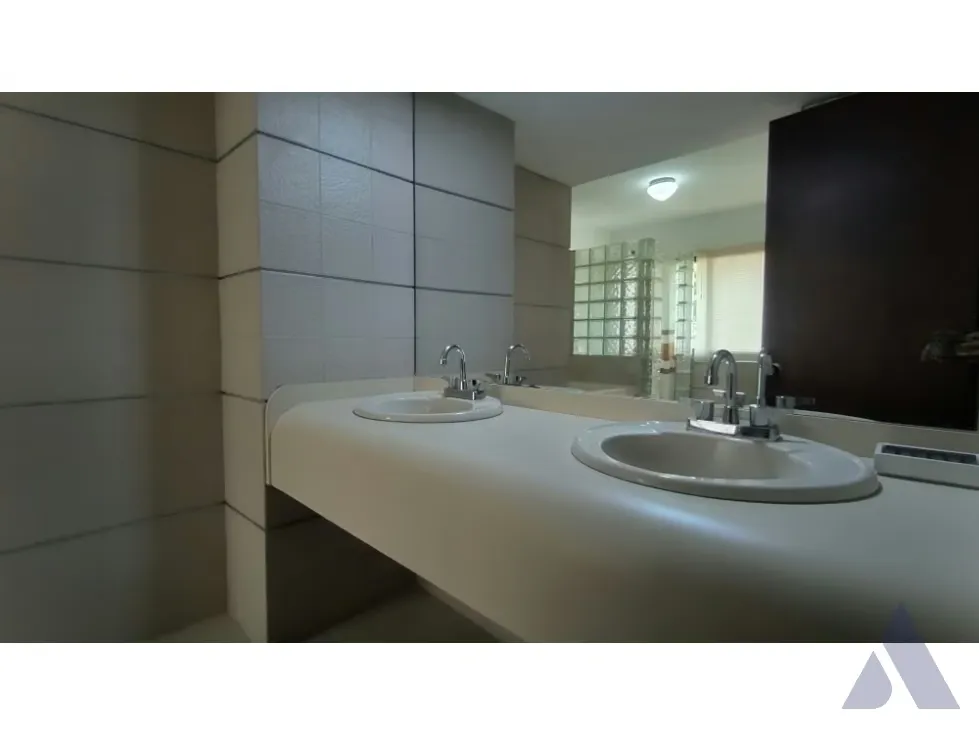 Se alquila apartamento 232m2 Sebucan 8622 - 12