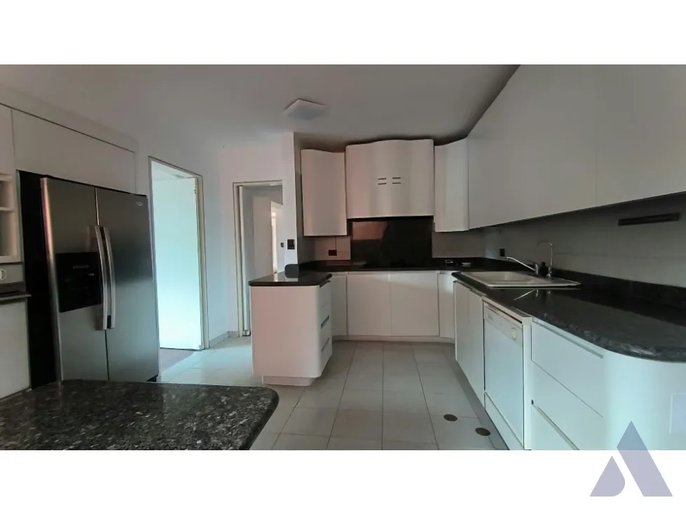 Se alquila apartamento 232m2 Sebucan 8622 - 5