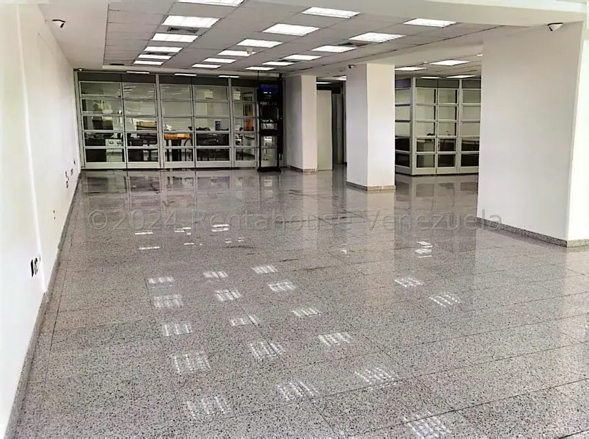 Local Comercial en Venta en El Rosal, Distrito Metropolitano - 3