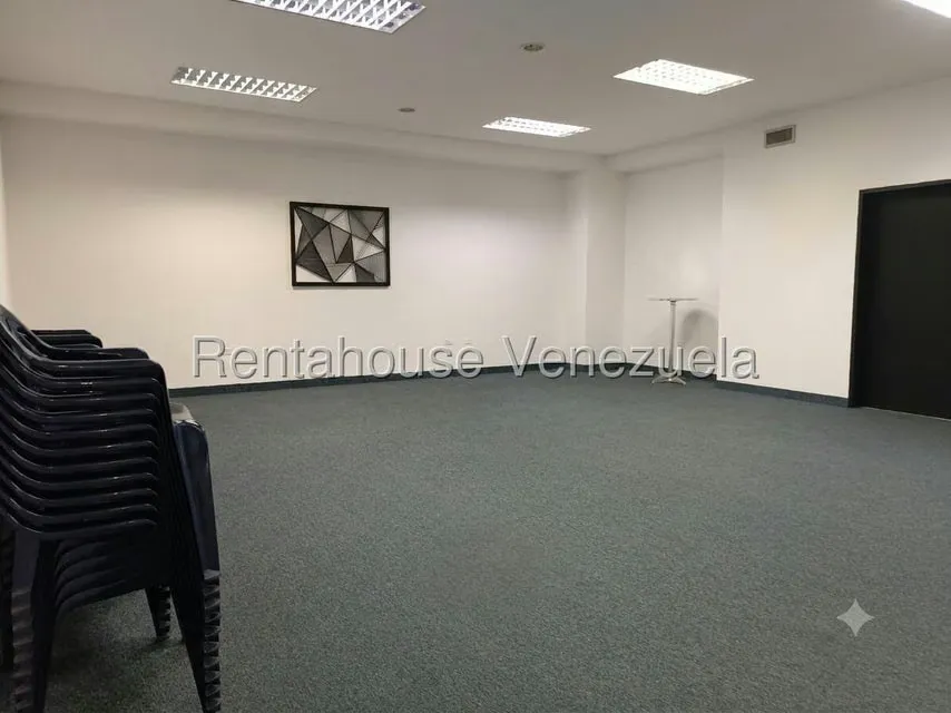 Local Comercial en Alquiler en Las Minas, Miranda - 4