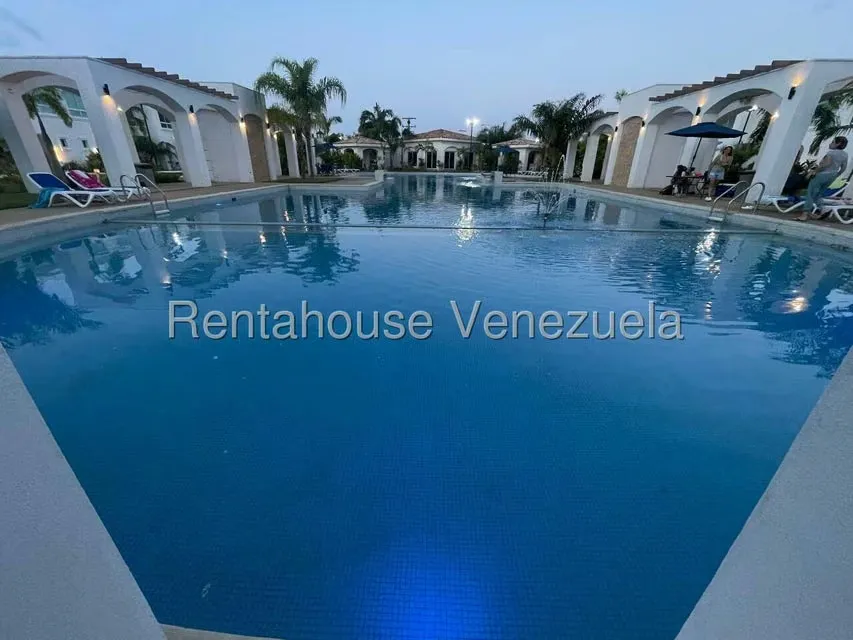 Casa (Multipes Niveles) en Venta en Puerto Encantado, Miranda - 11