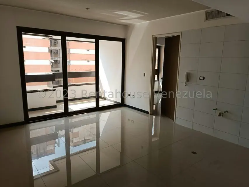 Apartamento (1 Nivel) en Venta en Parroquia La Candelaria, Distrito Metropolitano - 6