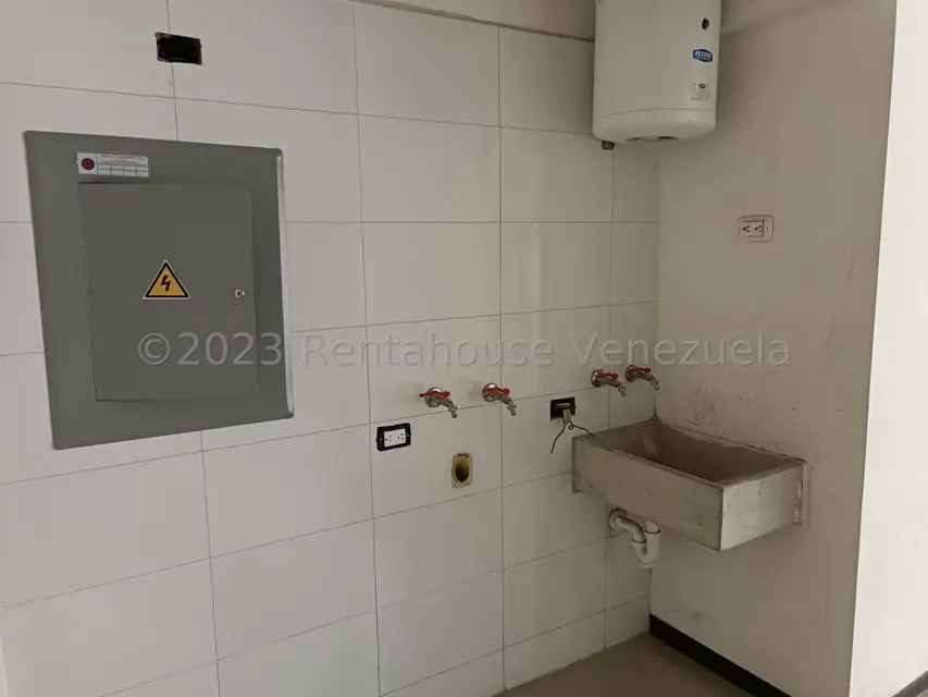 Apartamento (1 Nivel) en Venta en Parroquia La Candelaria, Distrito Metropolitano - 9