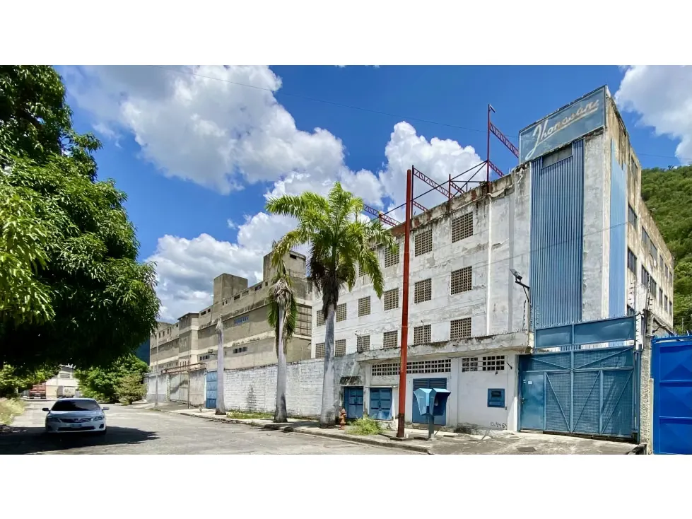 Vendo edificio industrial 4.200m2 Guarenas 0916