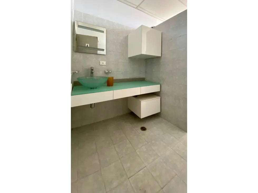 Vendo edificio industrial 4.200m2 Guarenas 0916 - 16