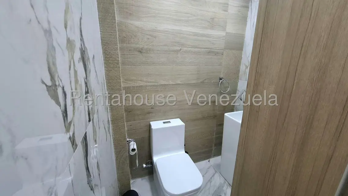 Consultorio Medico en Venta en La Trinidad, Distrito Metropolitano - 23