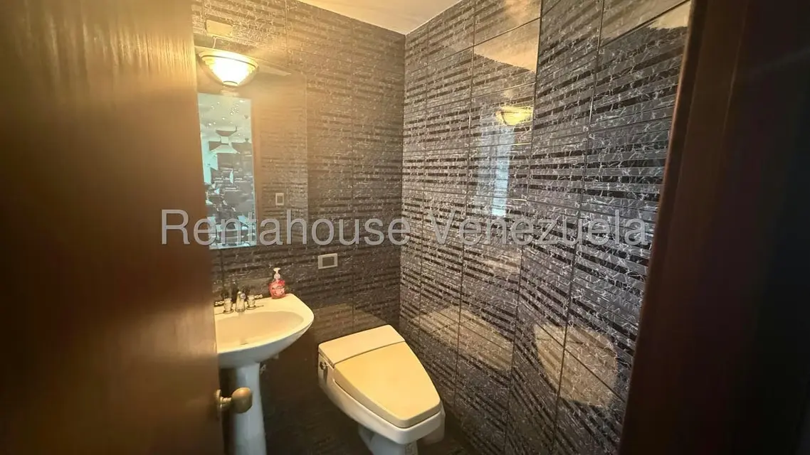 Oficina en Venta en Altamira, Distrito Metropolitano - 13