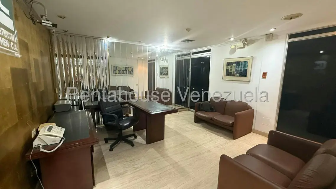 Oficina en Venta en Altamira, Distrito Metropolitano - 2
