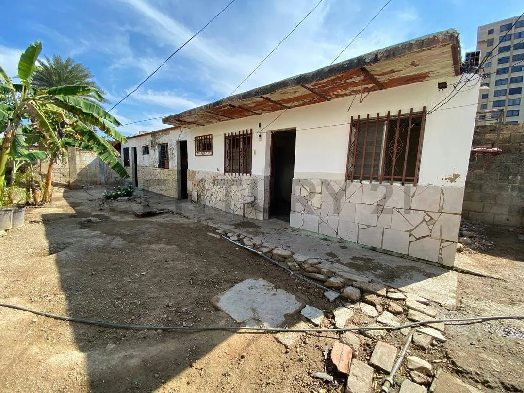 Isla de Margarita, Casa, con terreno y Local Comercial, isla de Margarita - 13
