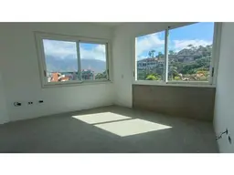 View 10