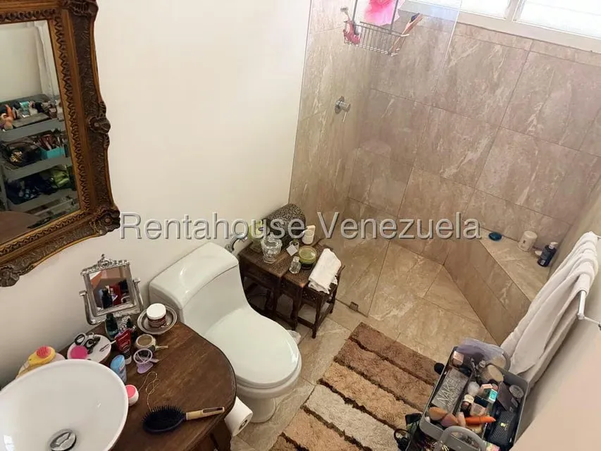 Casa (1 Nivel) en Alquiler en El Hatillo, Distrito Metropolitano - 23