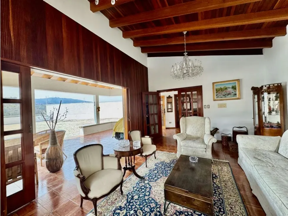Se vende casa 900m2 4h+s+anexo Colinas de Tamanaco - 12