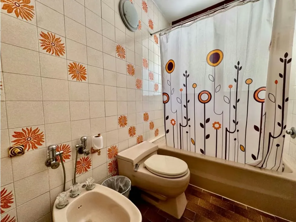 Se vende casa 900m2 4h+s+anexo Colinas de Tamanaco - 19