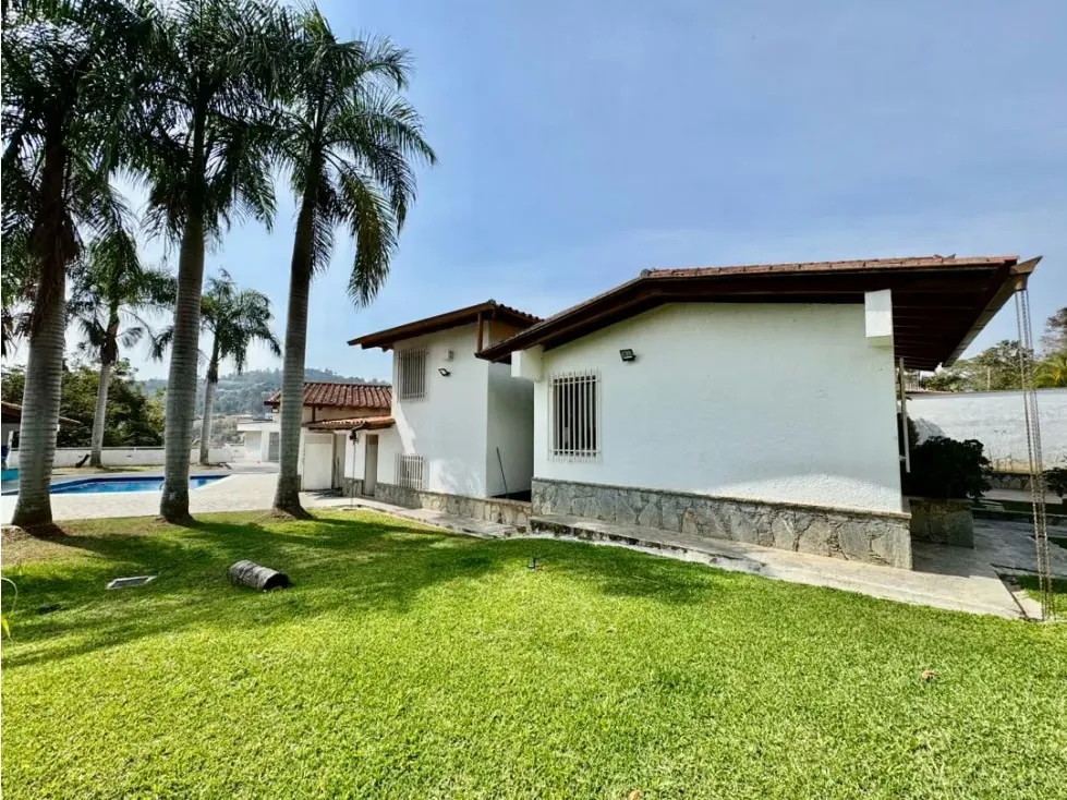 Se vende casa 900m2 4h+s+anexo Colinas de Tamanaco - 3