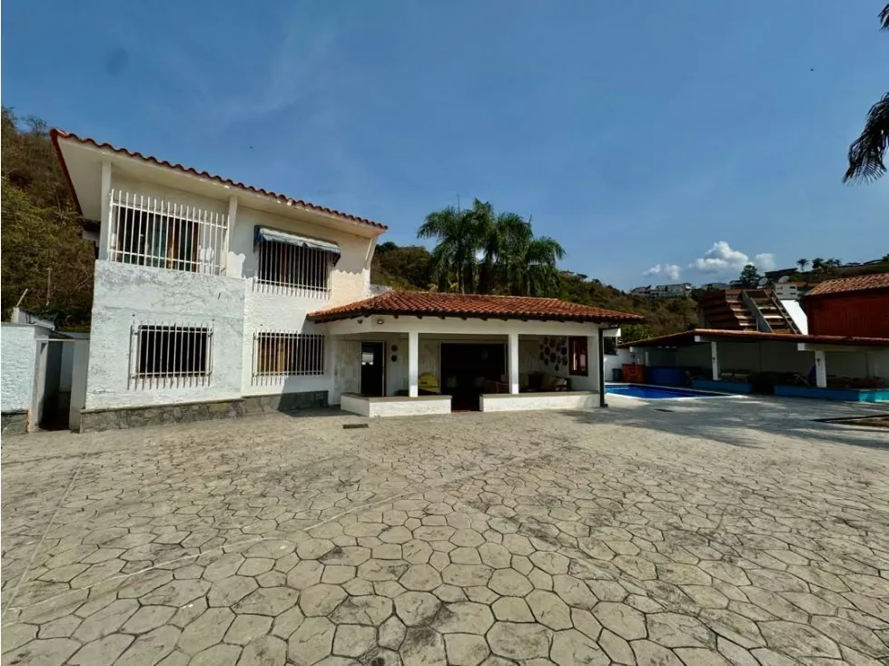 Se vende casa 900m2 4h+s+anexo Colinas de Tamanaco - 7