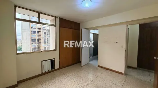 AMPLIO APARTAMENTO EN VENTA EN CHACAO - 11