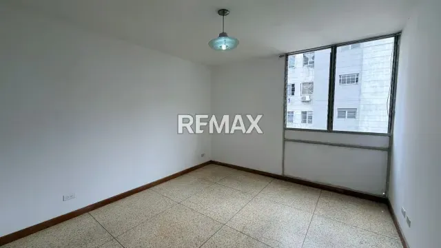 AMPLIO APARTAMENTO EN VENTA EN CHACAO - 12