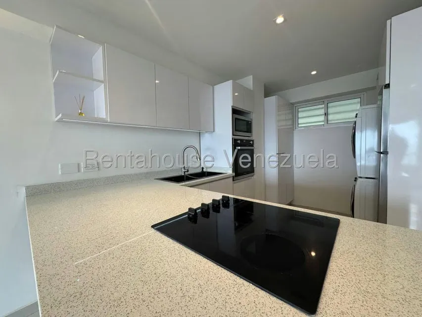 Apartamento (Duplex) en Alquiler en La Lagunita Country Club, Distrito Metropolitano - 3