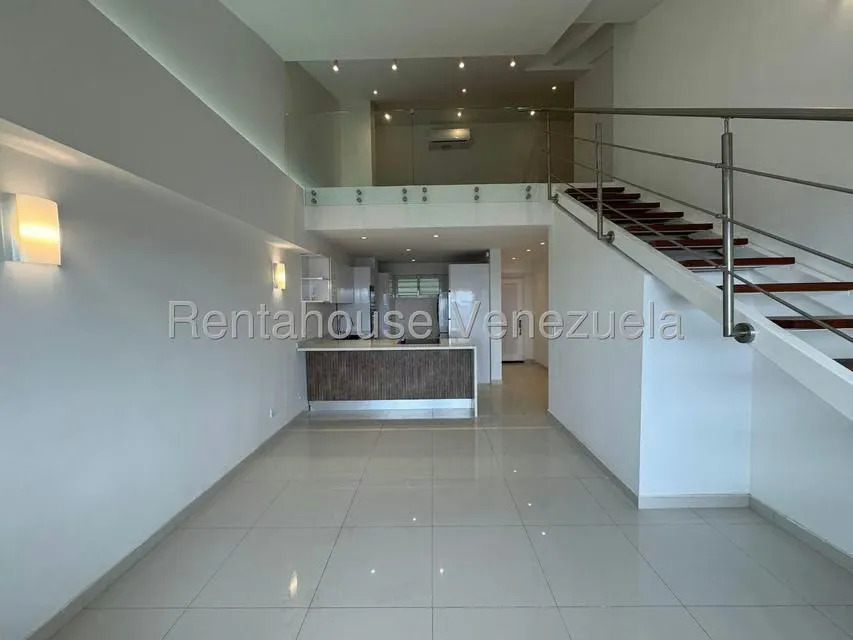 Apartamento (Duplex) en Alquiler en La Lagunita Country Club, Distrito Metropolitano - 6