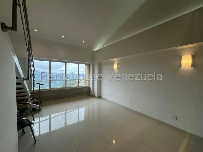 Apartamento (Duplex) en Alquiler en La Lagunita Country Club, Distrito Metropolitano - 9