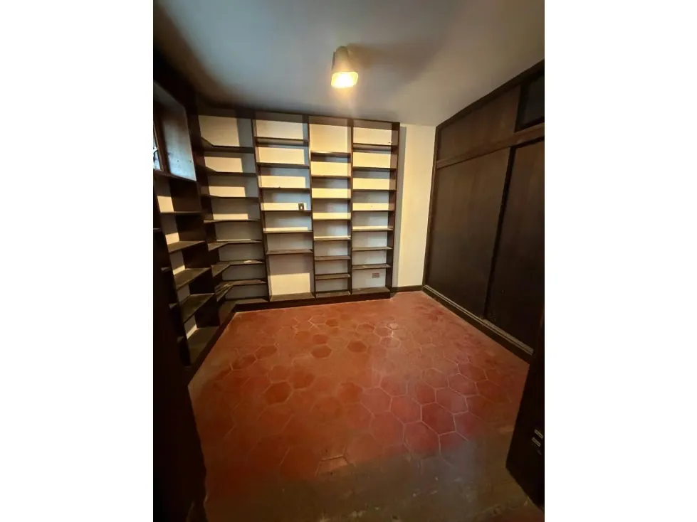 Vendo casa para remodelar 1200m2 Caurimare 6663 - 9