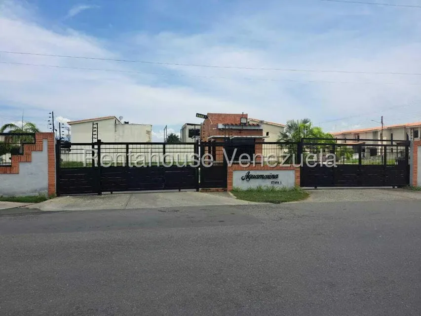 Townhouse (Duplex) en Venta en Ciudad Alianza, Carabobo - 2