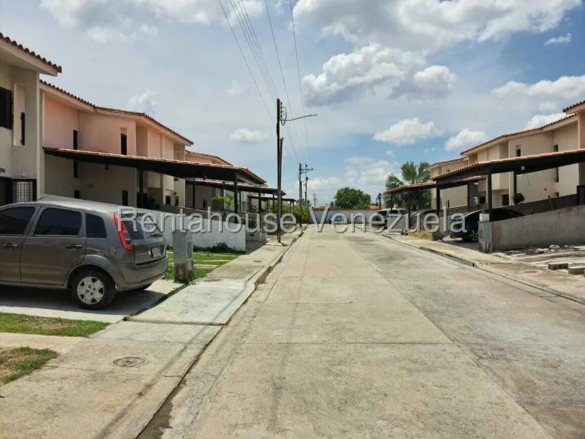 Townhouse (Duplex) en Venta en Ciudad Alianza, Carabobo - 18