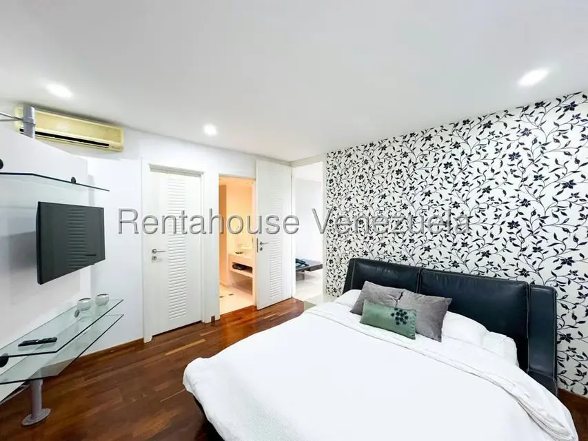 Apartamento (Penthouse) en Venta en Colinas de Valle Arriba, Distrito Metropolitano - 17