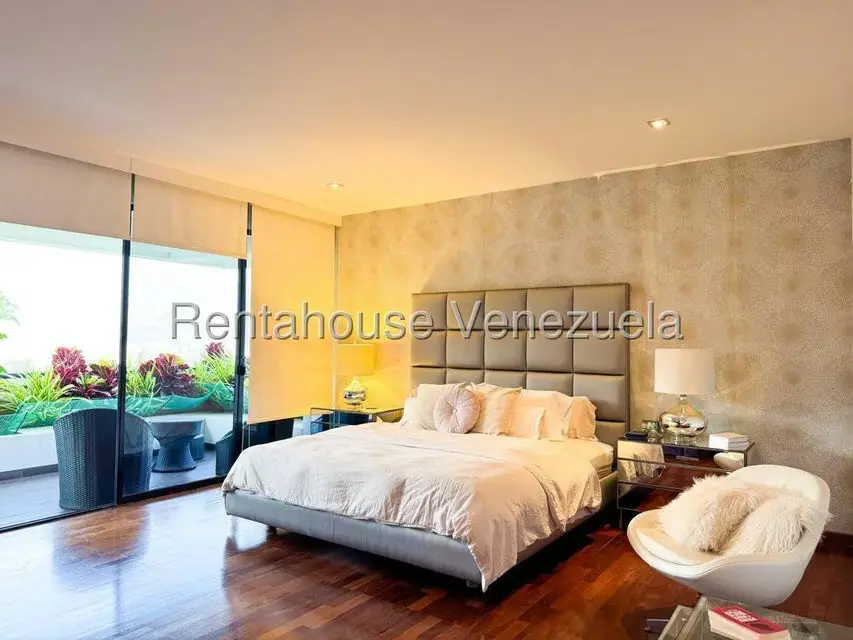 Apartamento (Penthouse) en Venta en Colinas de Valle Arriba, Distrito Metropolitano - 23